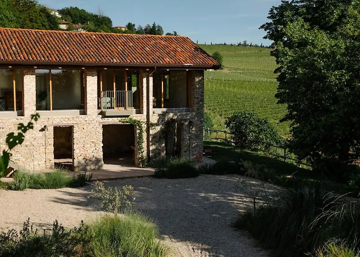 Cascina Otto Villa Cossano Belbo